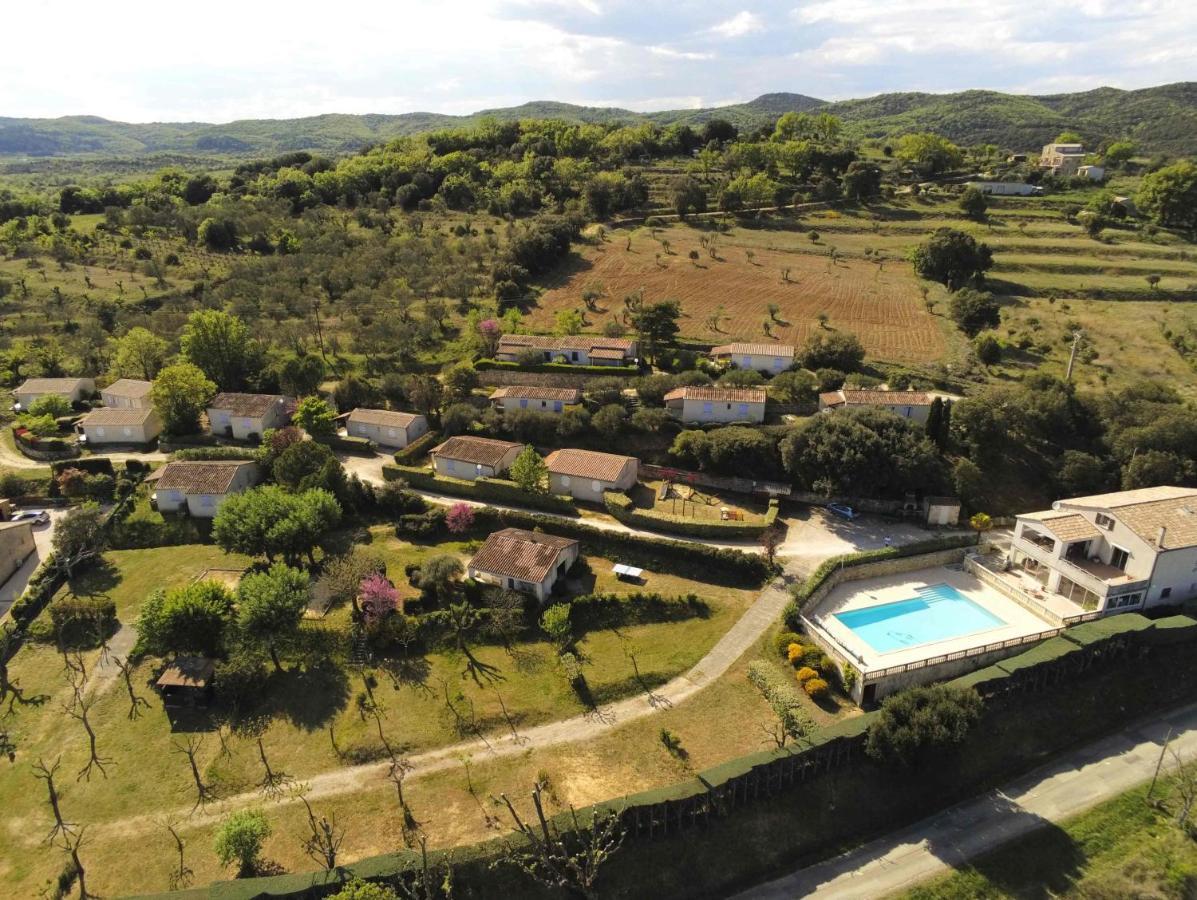 Village De Gites La Fontinelle Bessas Экстерьер фото