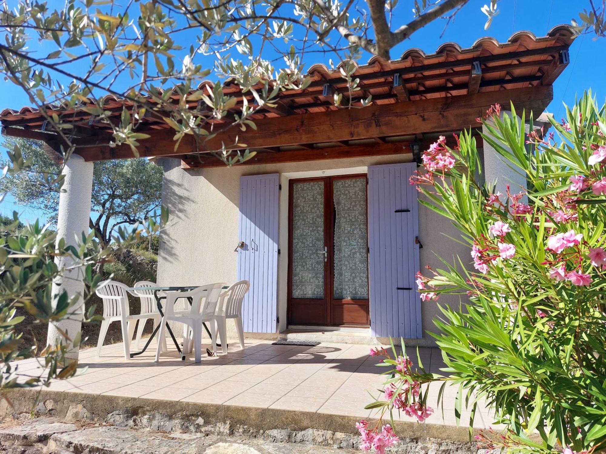 Village De Gites La Fontinelle Bessas Экстерьер фото