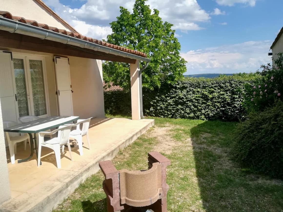 Village De Gites La Fontinelle Bessas Номер фото