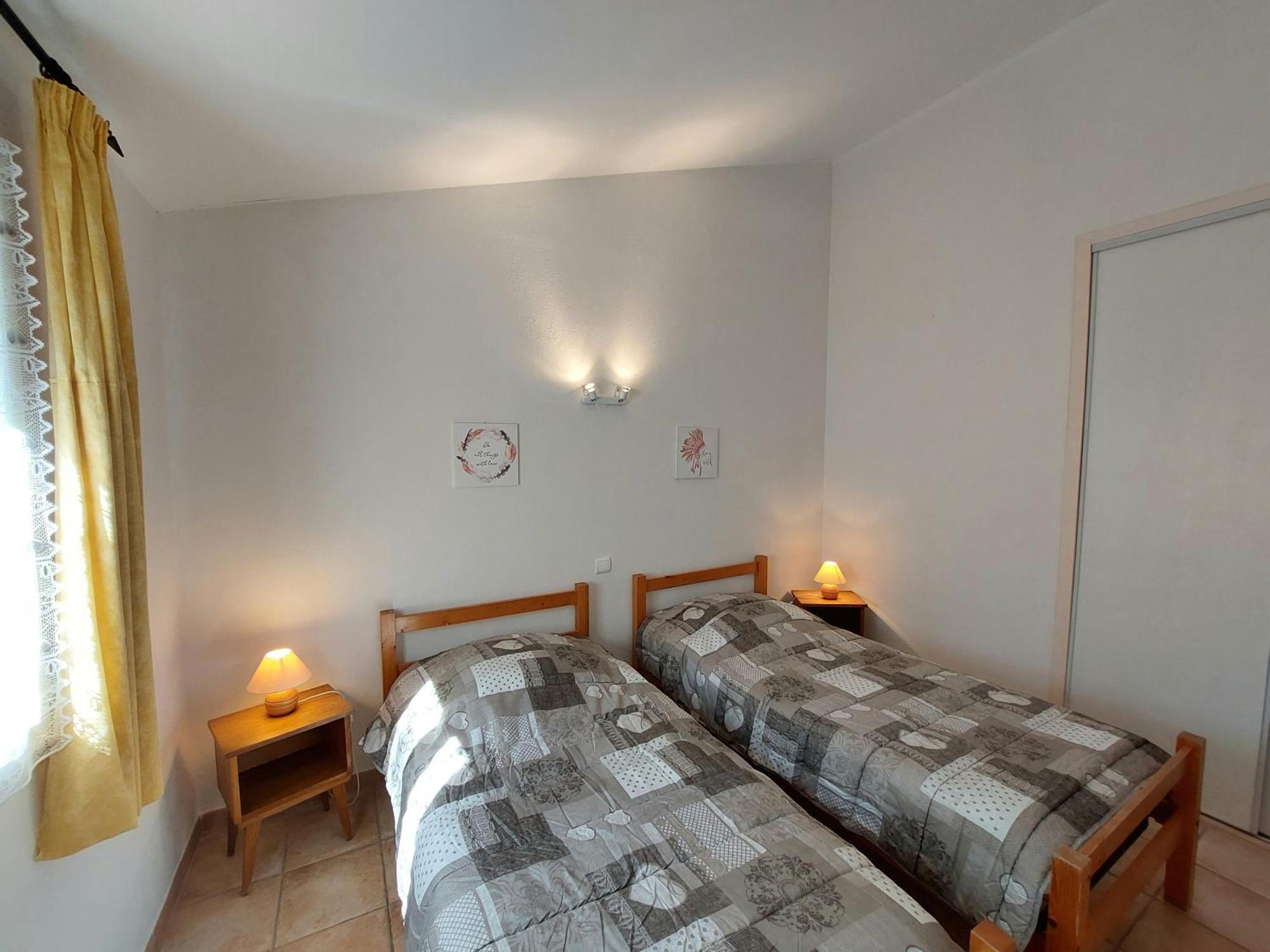 Village De Gites La Fontinelle Bessas Номер фото